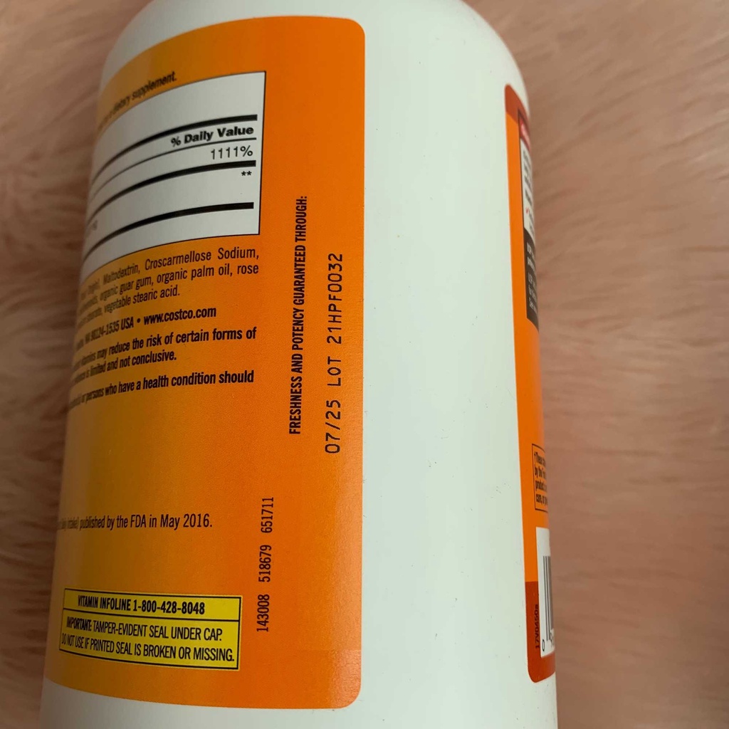 Kirkland Signature Vitamin C 1000mg with Rose Hips and Citrus