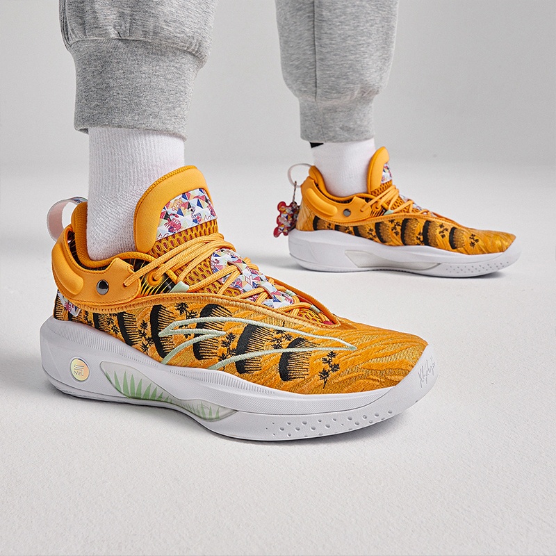 ANTA Men Klay Thompson KT8 Dragon Boat Festival Basketball Shoes