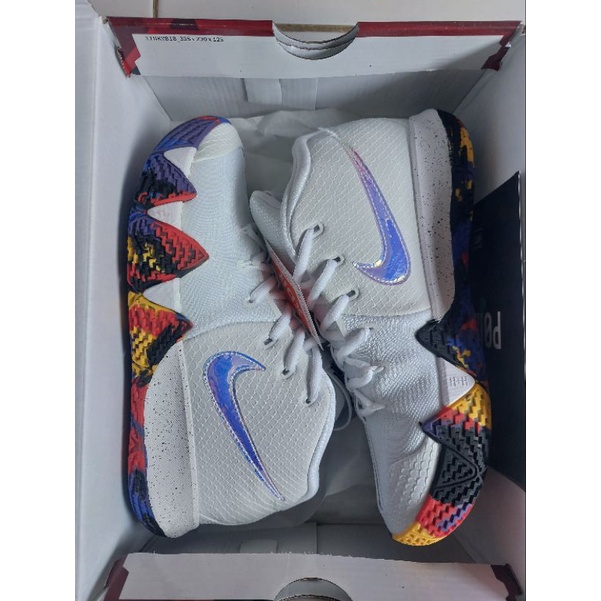 Kyrie 4 hot sale ncaa tournament