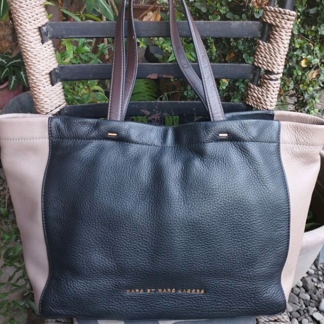 MARC by MARC JACOBS TOTE BAG with YKK ZIP Pocket Shopee Philippines