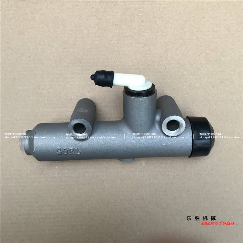 Isuzu Qingling FTR FVR FVZ fire truck clutch master cylinder 4HK1 6HK1 ...