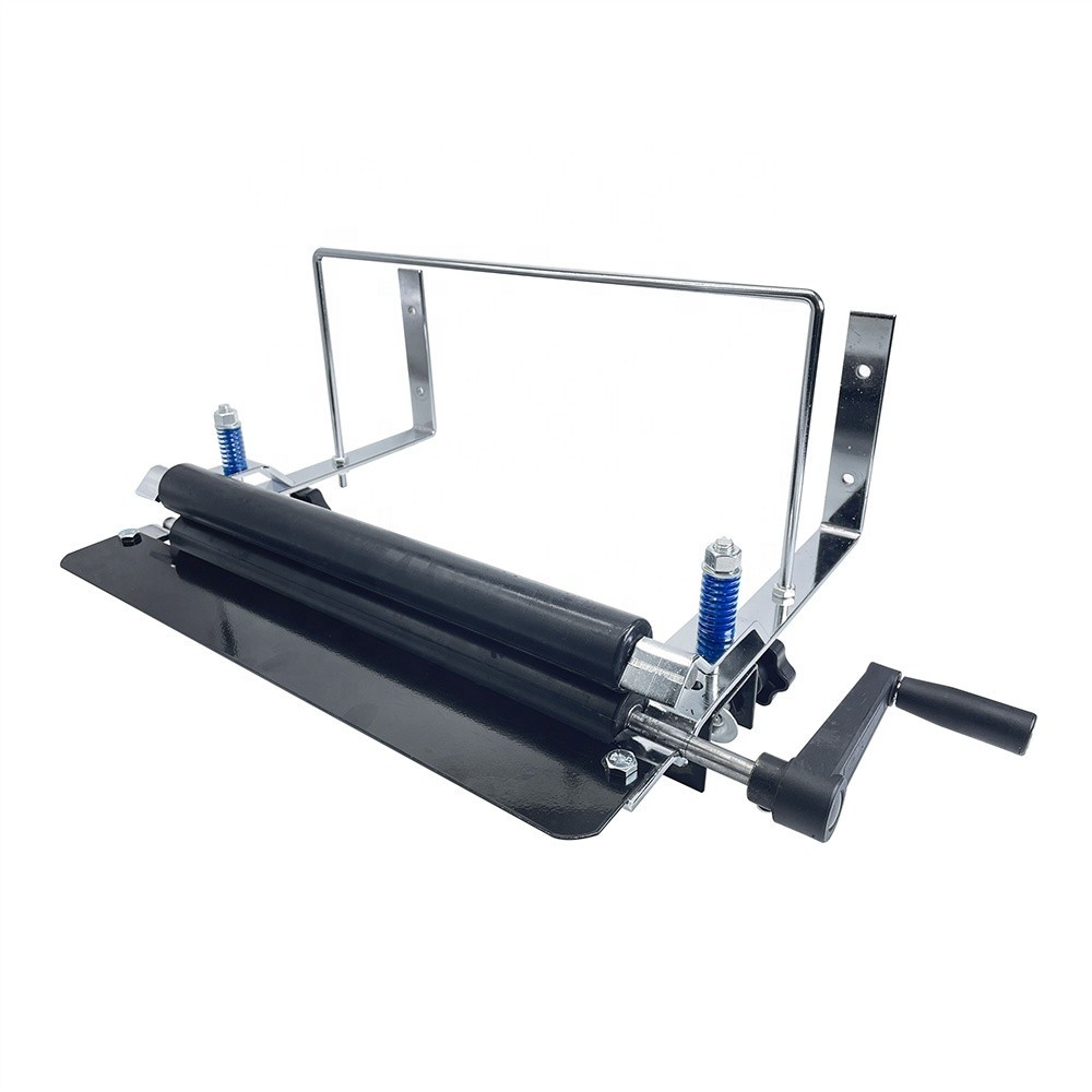 Car Detailing Supplies Wall Mounted Hand Crank Chamois And Towel