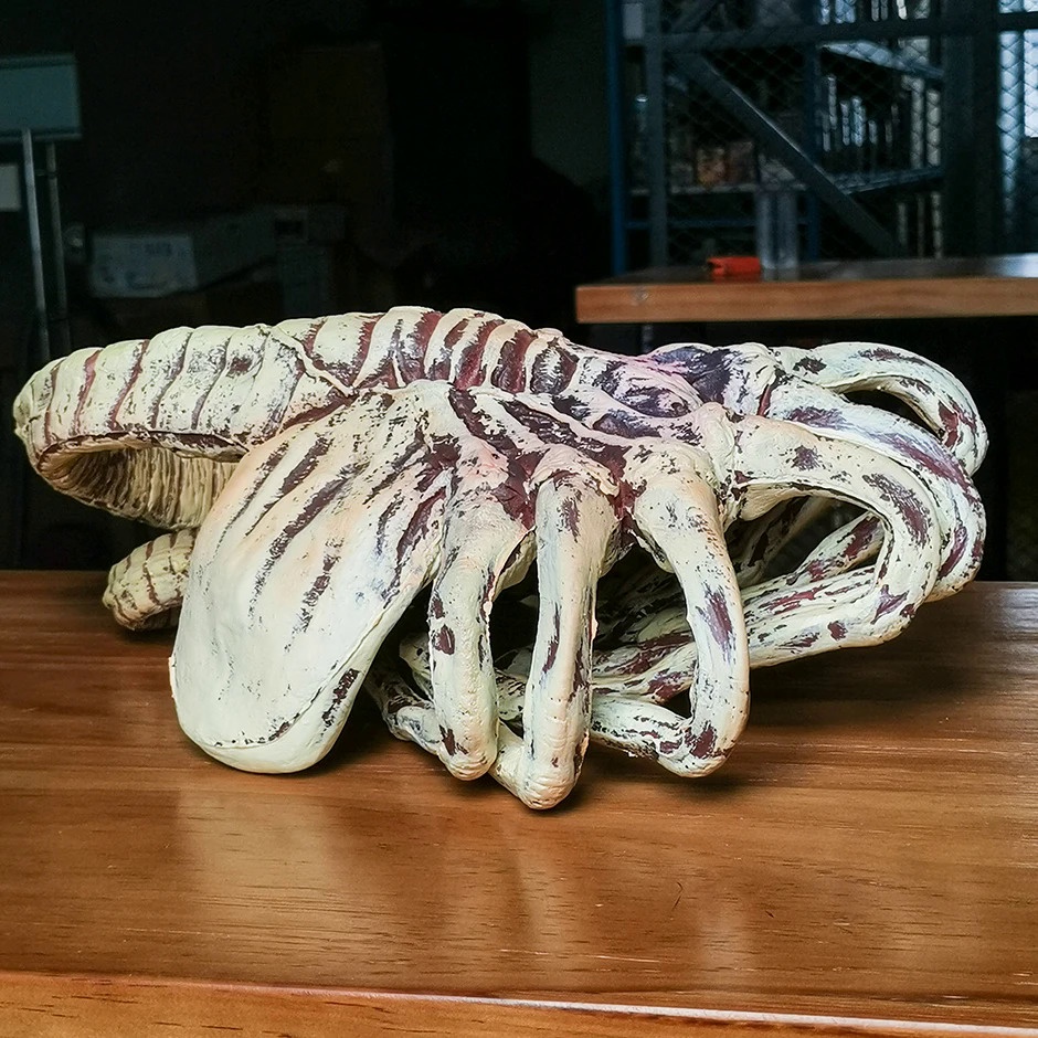 Alien Facehugger Lifesize 1:1 Scale Official Covenant Poseable Prop ...