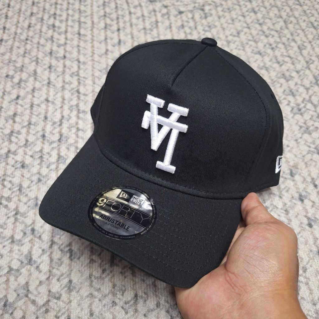 BLACK LA INVERTED UPSIDE DOWN 9FORTY A FRAME SNAPBACK CAP/HAT BY NEW ...