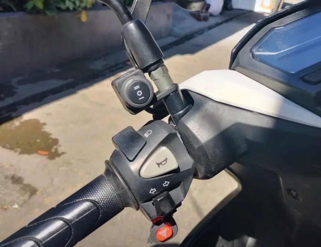 Domino Mini Driving Light Mirror Mount Switch 3 Way Switch Hazard Fog