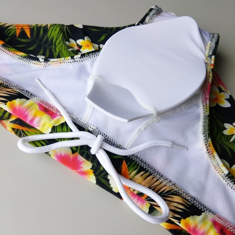 Men's Low Waist Printed Triangle Swimming Trunks With Push Pad HHA32 ...