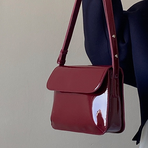 Women's smooth leather shoulder bag Square messenger bag Handbag shoulder  bag Red leather square bag