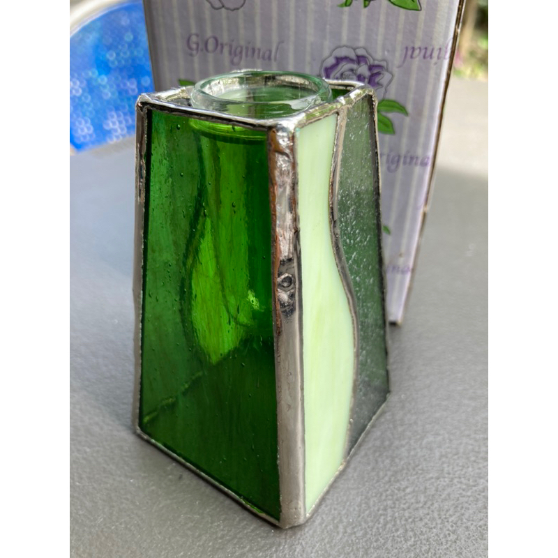 Japan surplus stained glass small vase in metal base with detachable