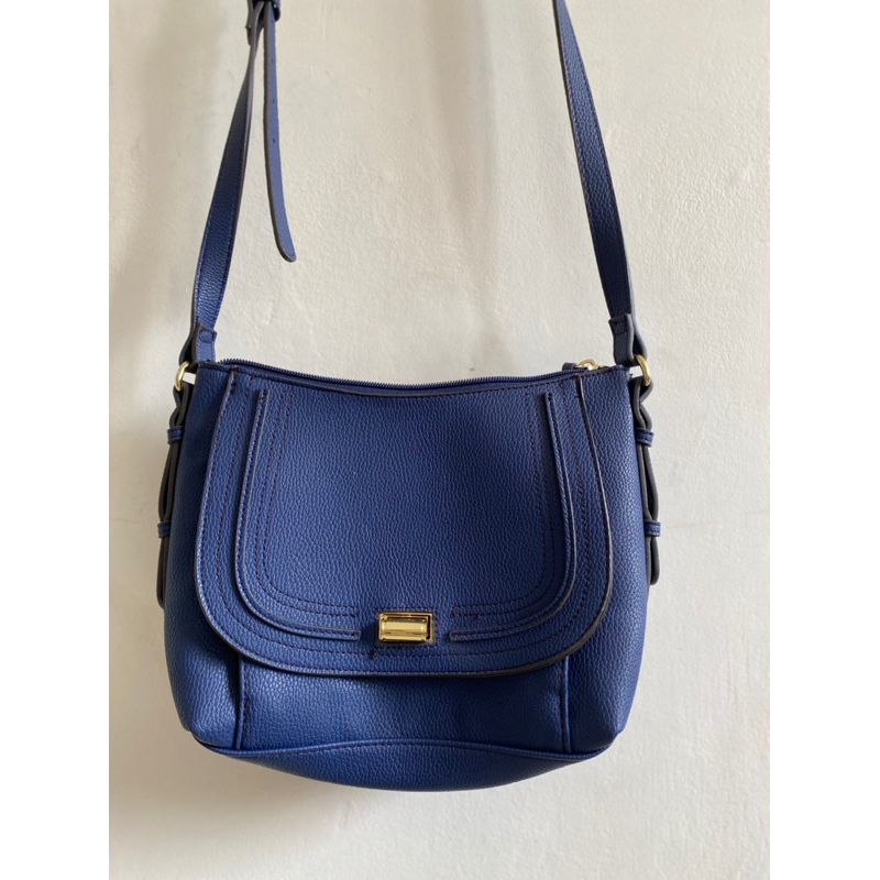 Liz Claiborne Blue Medium Synthetic Leather Sling Bag with Free Hobo ...