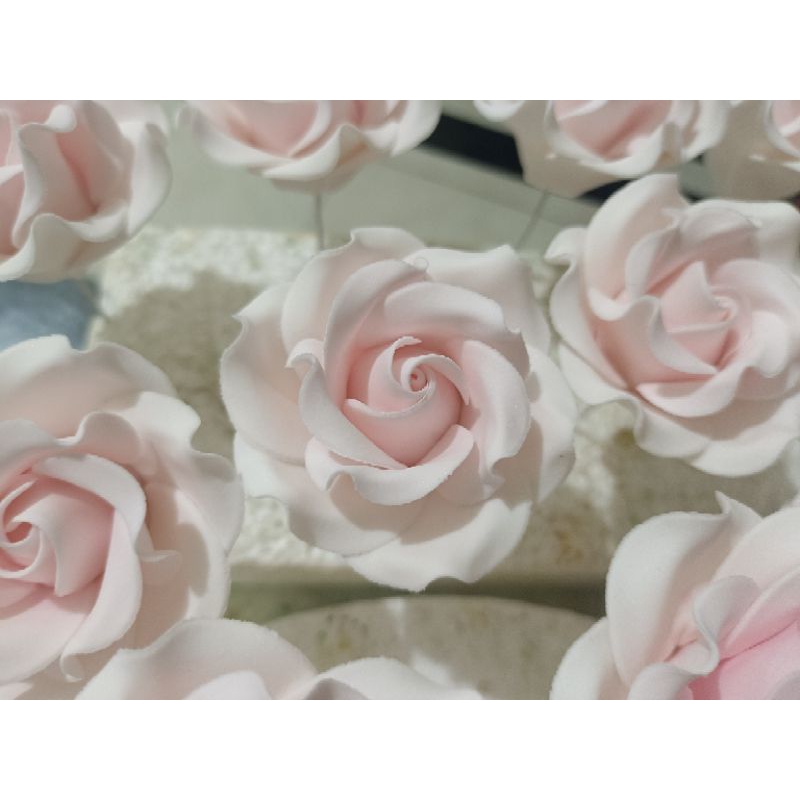 ombre pink rose edible | Shopee Philippines