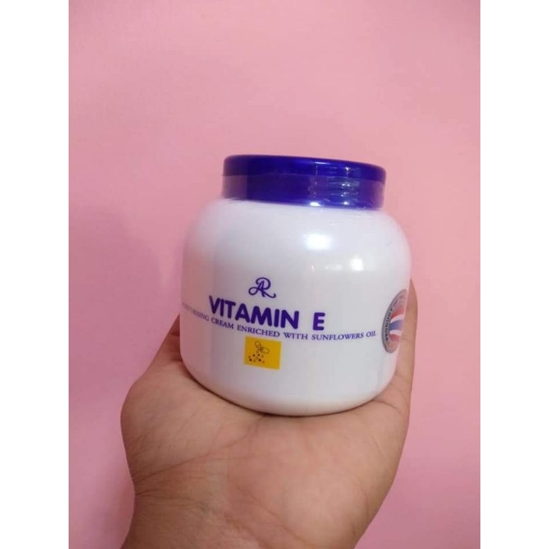 SALE AR VITAMIN E CREAM Original Vitamin E Creams Can Fade Scars & Stretch marks! Delivers