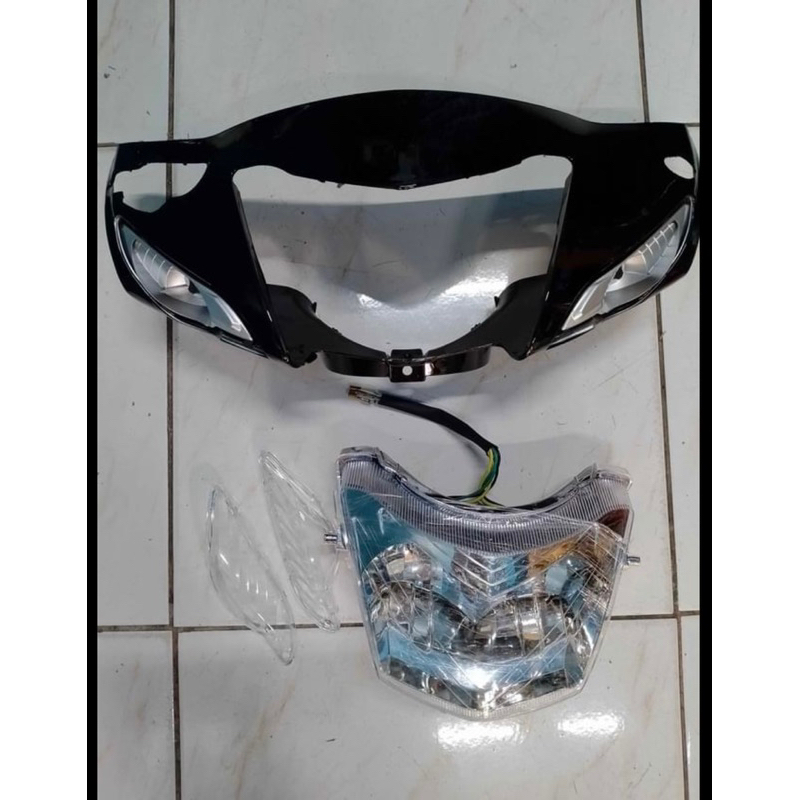 FRONT COWLING WAVE 100/100R WITH HEADLIGHT FREE SIGNAL LENSE (DISC