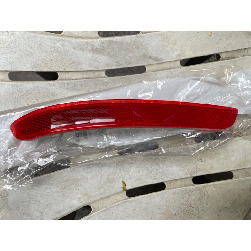 Toyota Innova 2016-2021 Rear Bumper Reflector | Shopee Philippines