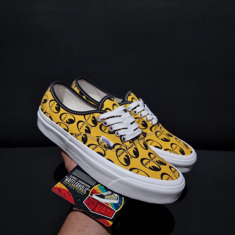 authentic 44dx anaheim factory mooneyes yellow | Shopee Philippines