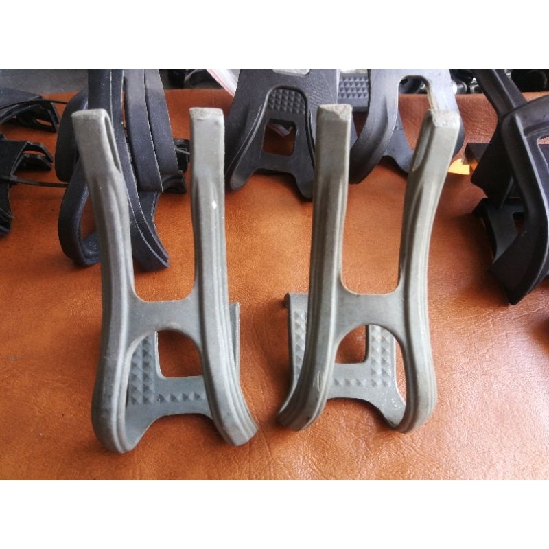 Shimano 15 toe clips hot sale