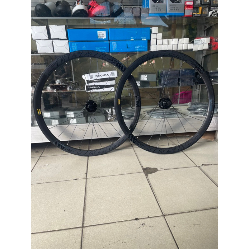 Sagmit Racing Pro 4.0 Disc Wheelset with conversion kit | Shopee ...