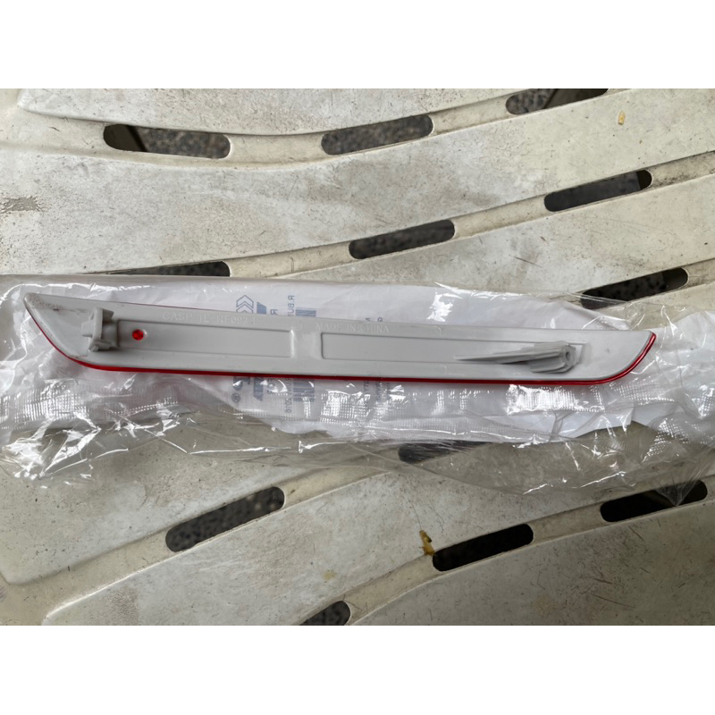 Toyota Innova 2016-2021 Rear Bumper Reflector | Shopee Philippines