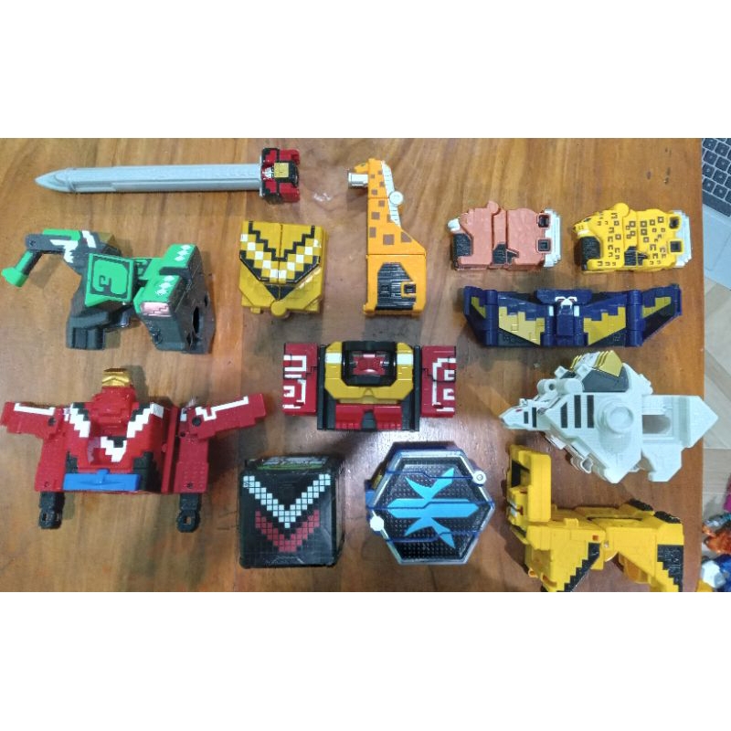 Sentai Robot and Accessories cubes Power Ranger preloved | Shopee ...