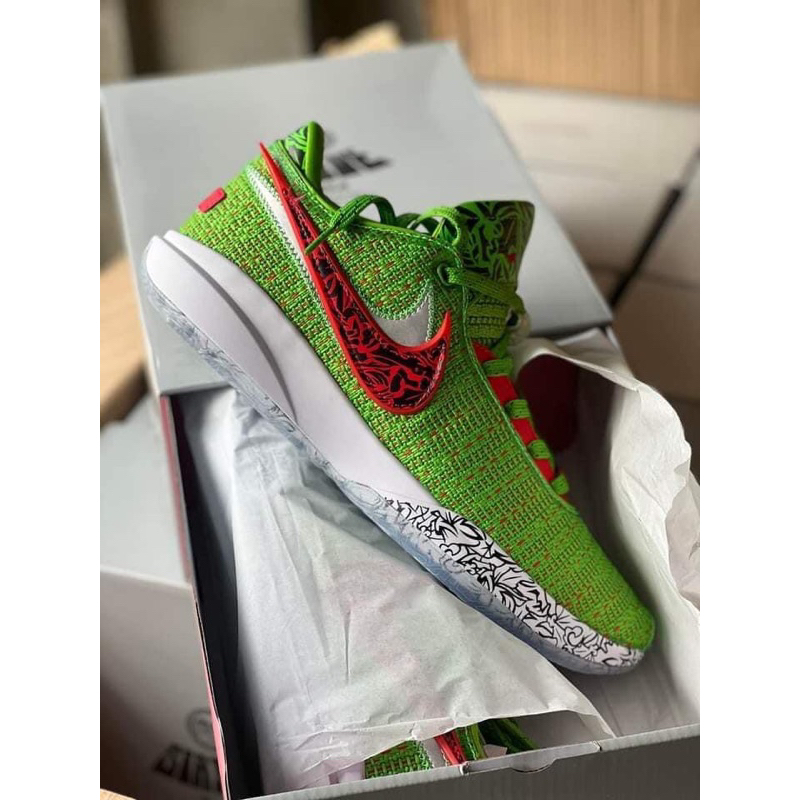 Lebron store christmas socks