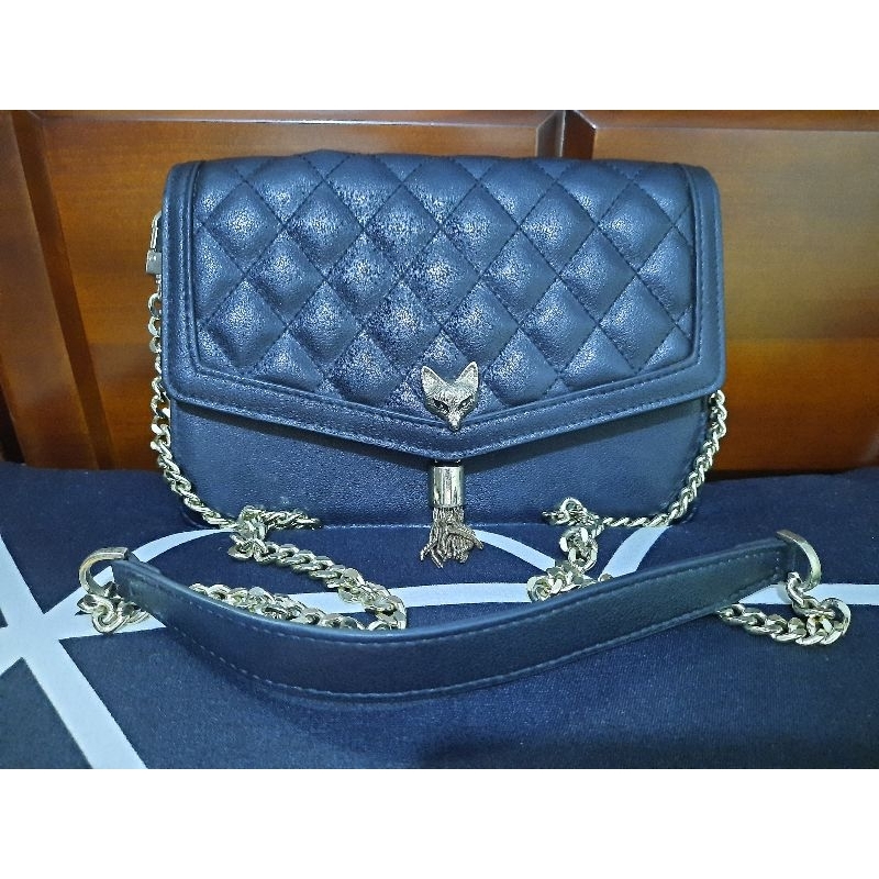 Preloved Original Foxer Quilted Leather Sling Bag Shopee Philippines