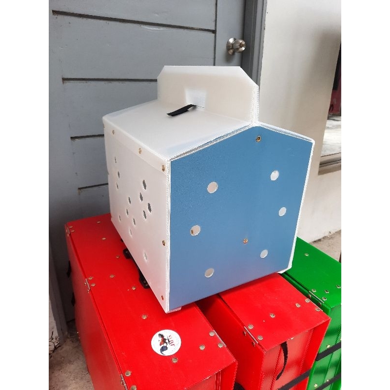Foldable Plastic Cockbox for Gamefowl Double | Shopee Philippines