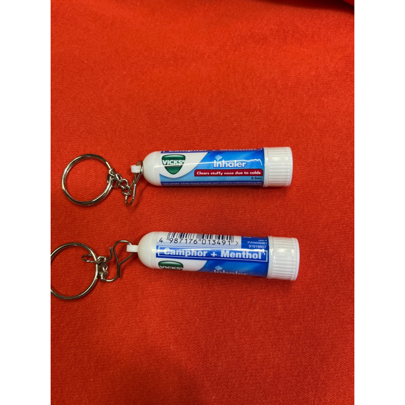 Vicks Inhaler 0.5ml (set of three) with chain Jan 2025 exp Shopee