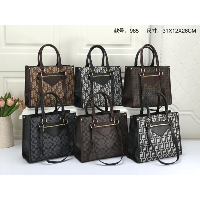 Michael Kors Pochette (kili kili bag), Luxury, Bags & Wallets on Carousell