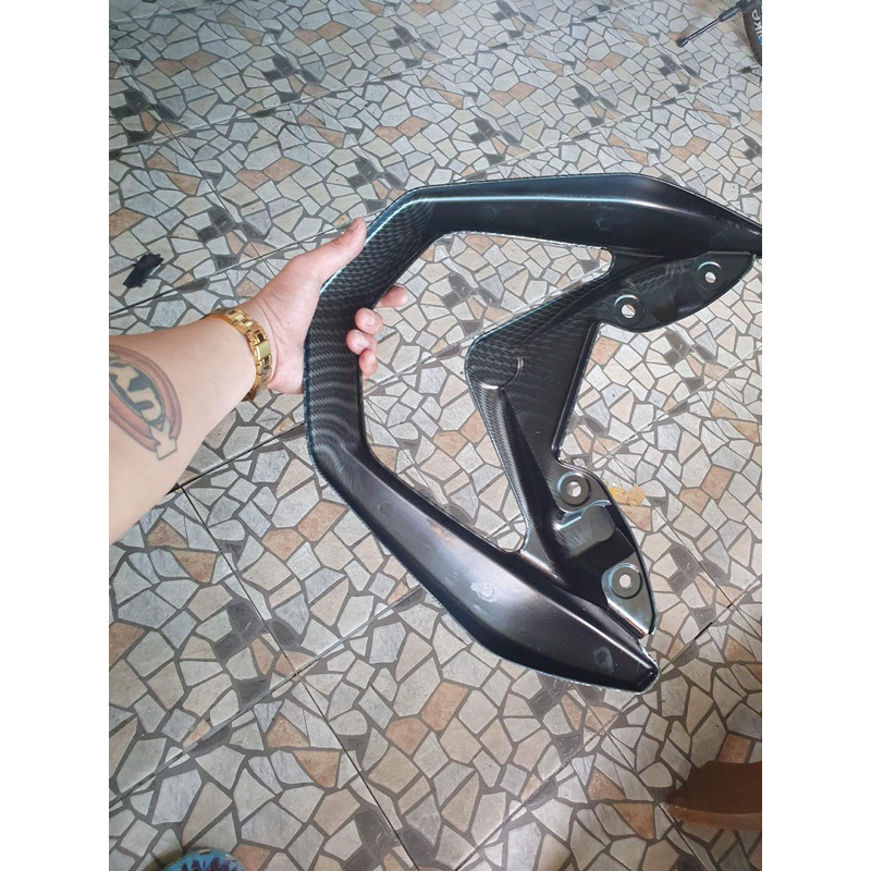 NMAX V1 CARBON GRAB BAR HYDRODIP/ deep PLASTIC carbon grab bar Shopee