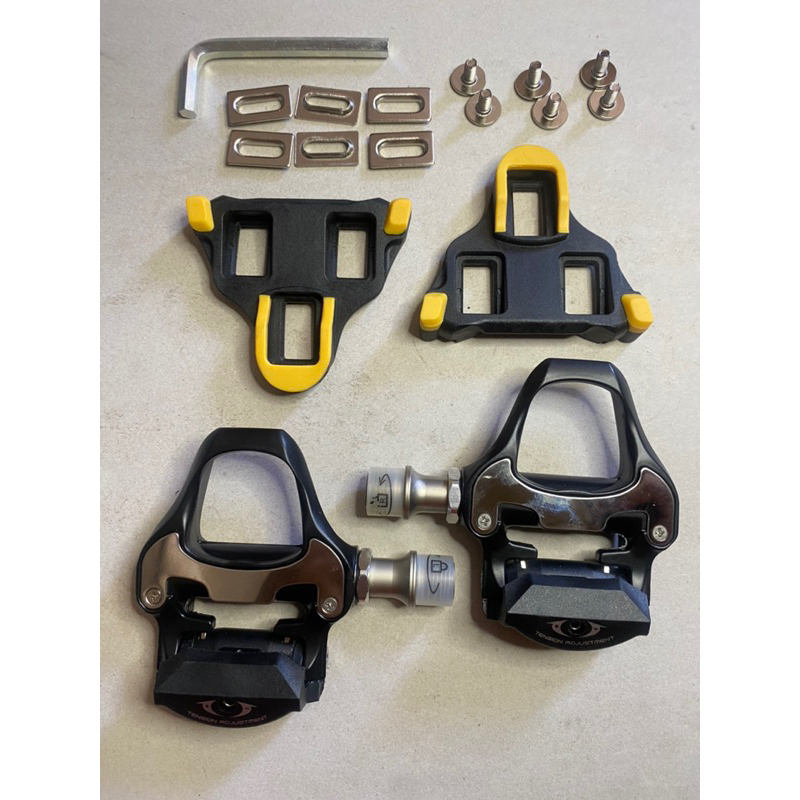 Road cycling cleats and pedals sale