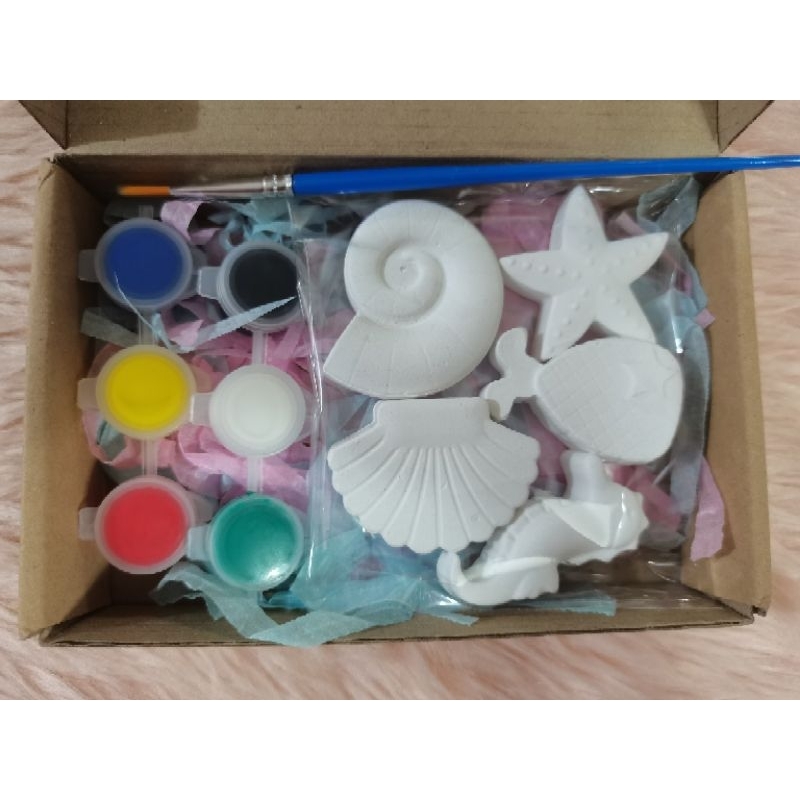 Plaster of paris painting set with box and personalised sticker