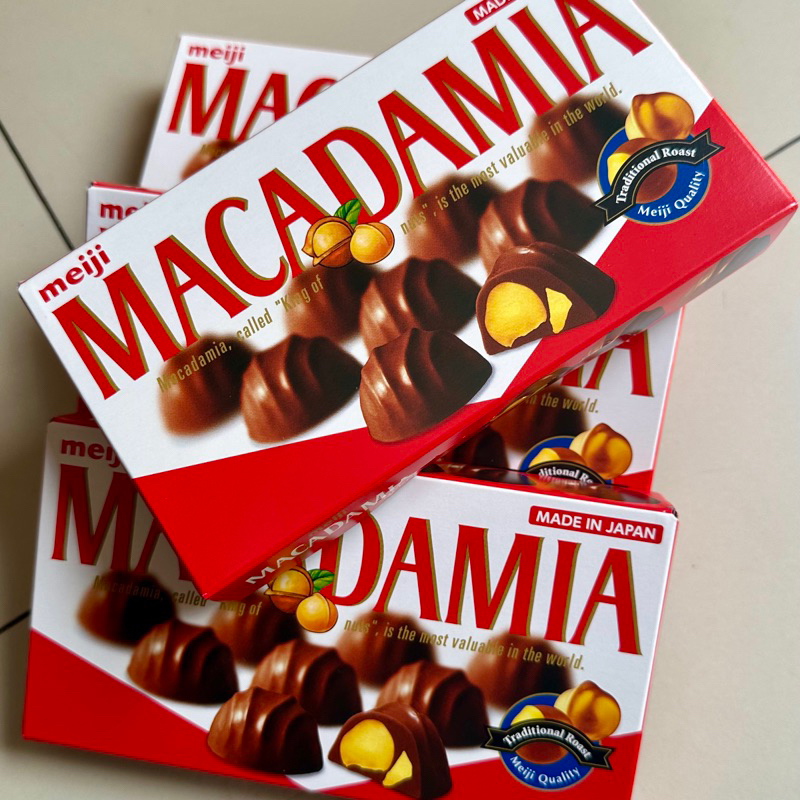 Meiji Macadamia Chocolate 63g, Japanese Chocolate, Macadamia Nuts