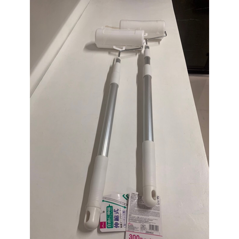 Japan Daiso Lint Roller Extendable Three Level With Tape Shopee