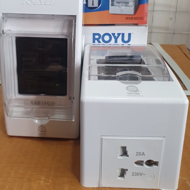 Royu Safety Breaker With Cover And Outlet Moulded Case Bolt On 15A,20A 