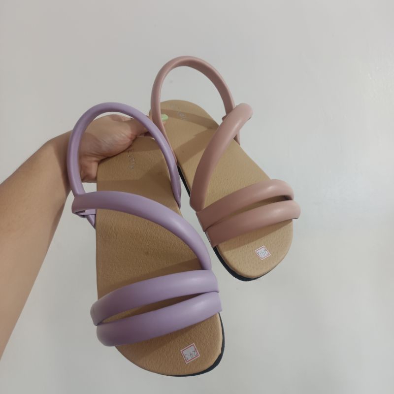 Ae sole sandals big sole reg.plus size and custimized Shopee Philippines