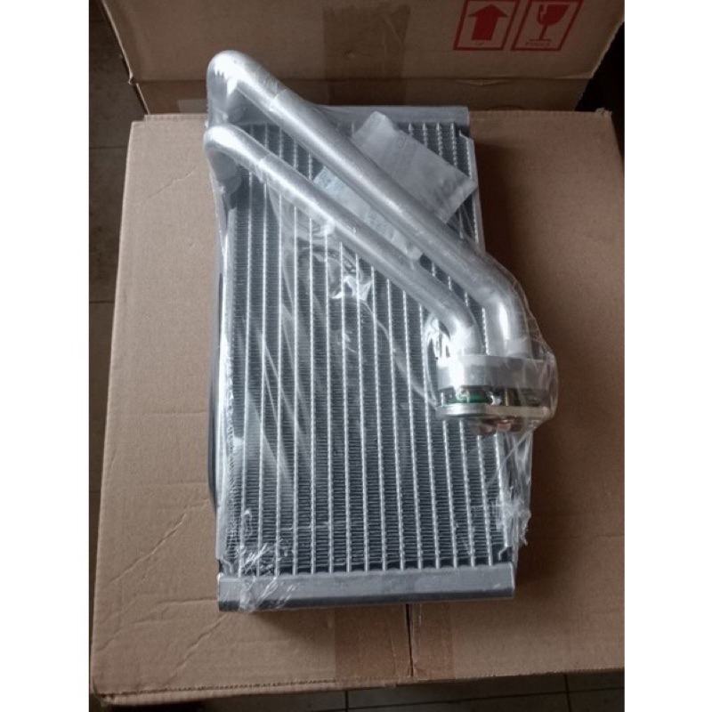 Evaporator Hyundai Santa Fe/ Santafe / Sta Fe (2013 up) Rear Cooling ...