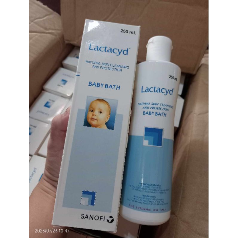 250ml Lactacyd Baby Bath Natural Cleansing (Damage Box) Shopee