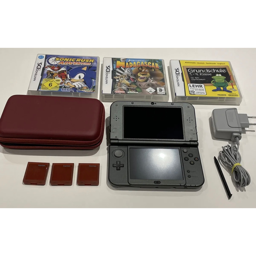 New Nintendo 3DS XL Game Console Metallic Black with 3 Games Mint