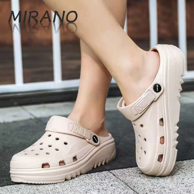 Fashionable Crocs Flip Flops Summer Beach Footwear Plain Color Sandals ...
