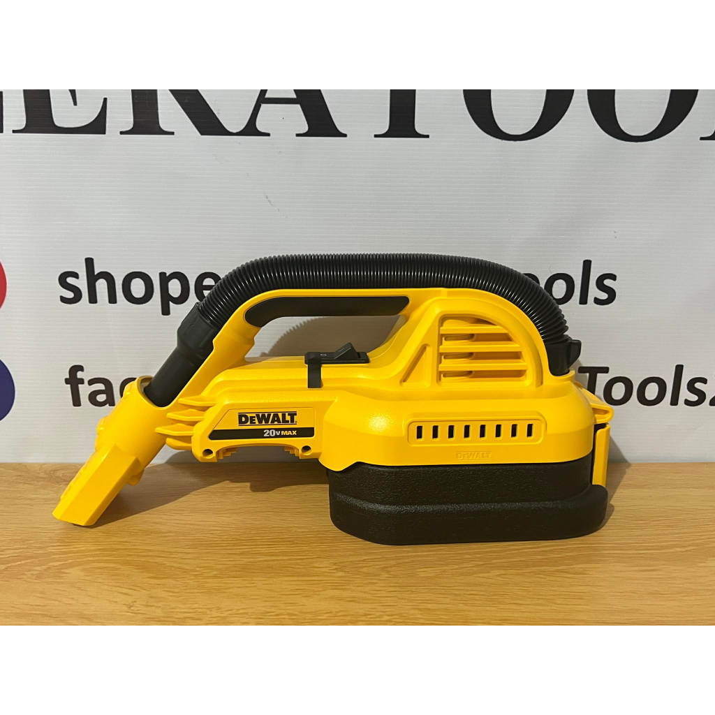DEWALT 20V MAX* Cordless Vacuum, Wet/Dry, Portable, 1/2Gallon, Tool