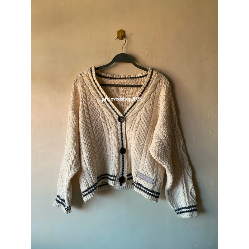 Folklore Cardigan w/ Taylor Swift patch (Official Merchandise) | Shopee ...