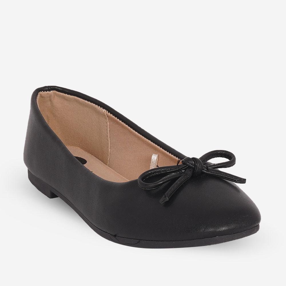 Solemate black shoes price deals