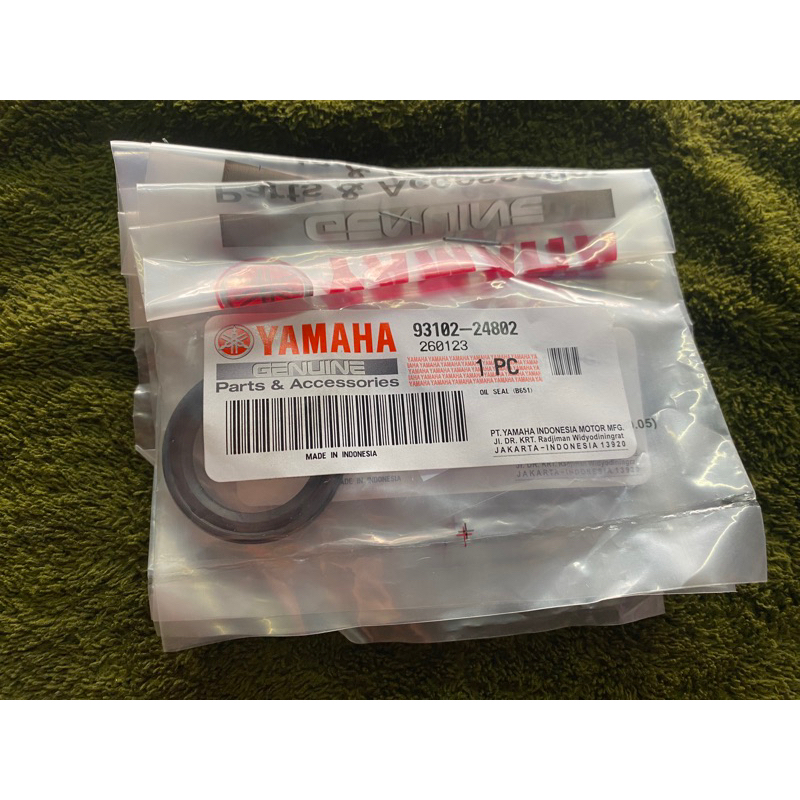 Pulley Side Oil Seal Aerox V V Nmax V Shopee Philippines