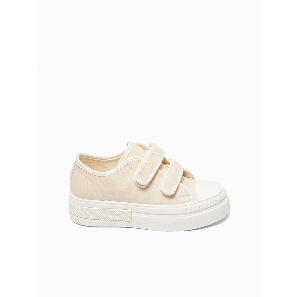 CLN 22J-Teri Slip On Sneakers | Shopee Philippines