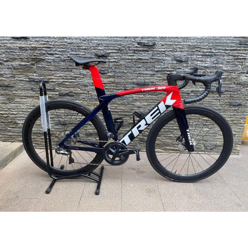 Brand new original Trek Madone SLR 7 Road bike