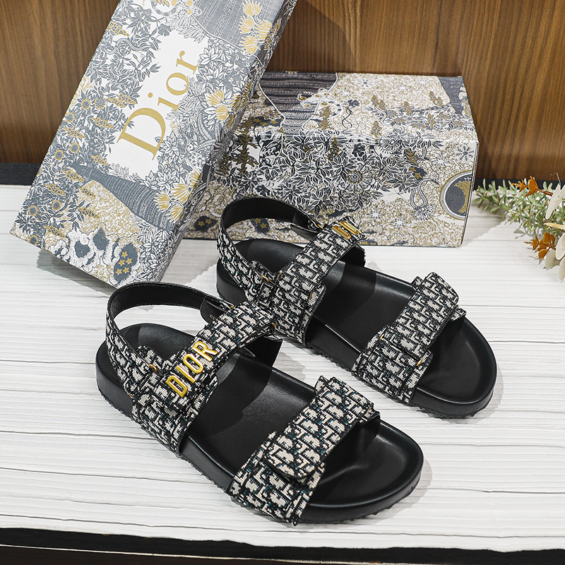 Christian dior best sale slippers 2020