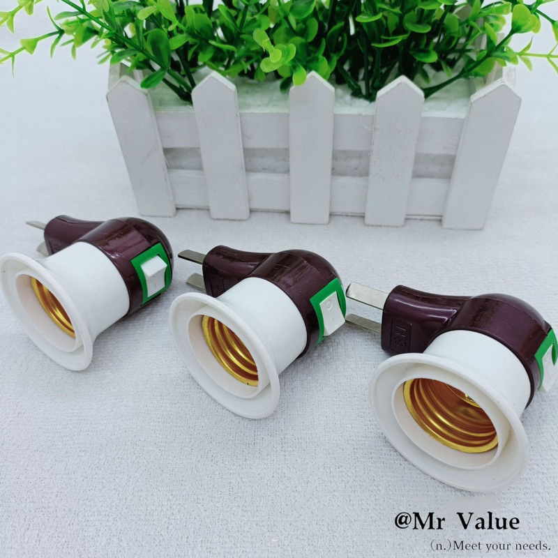 Mr Value Universal E27 Plug Type Lamp Holder Switch Bulb head Movable