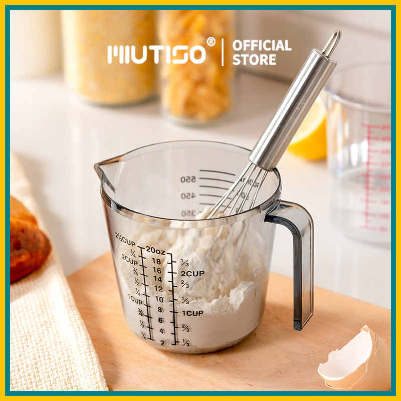 Miutiso Plastic Measuring Cup with Handle and Pour Spout 2 Cups Kitchen Tools measuring cup