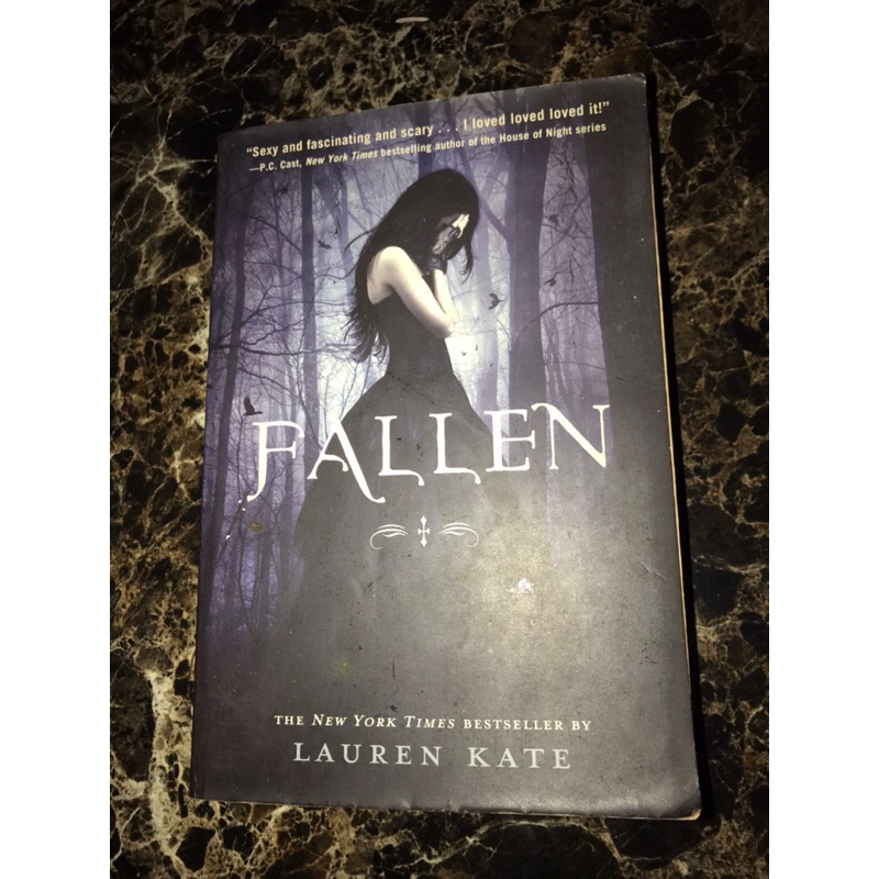 Fallen by Lauren Kate (pre-loved) | Shopee Philippines