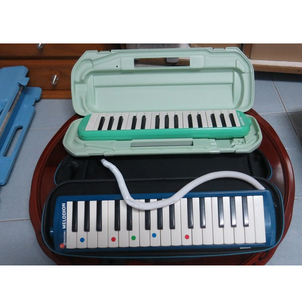 Original 2 YAMAHA 32 Key Wind Instrument from Japan-Green & Blue ...