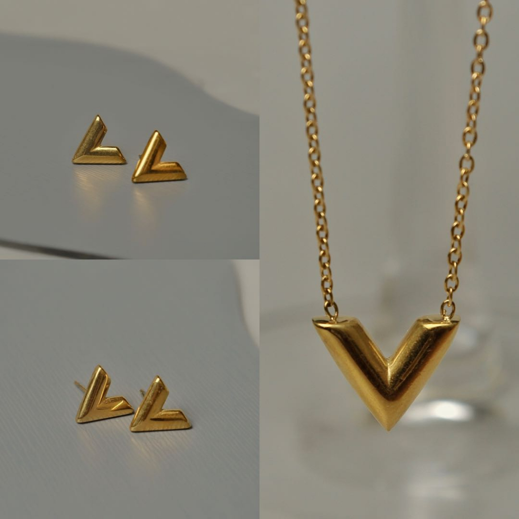 Letter v store pendant necklace